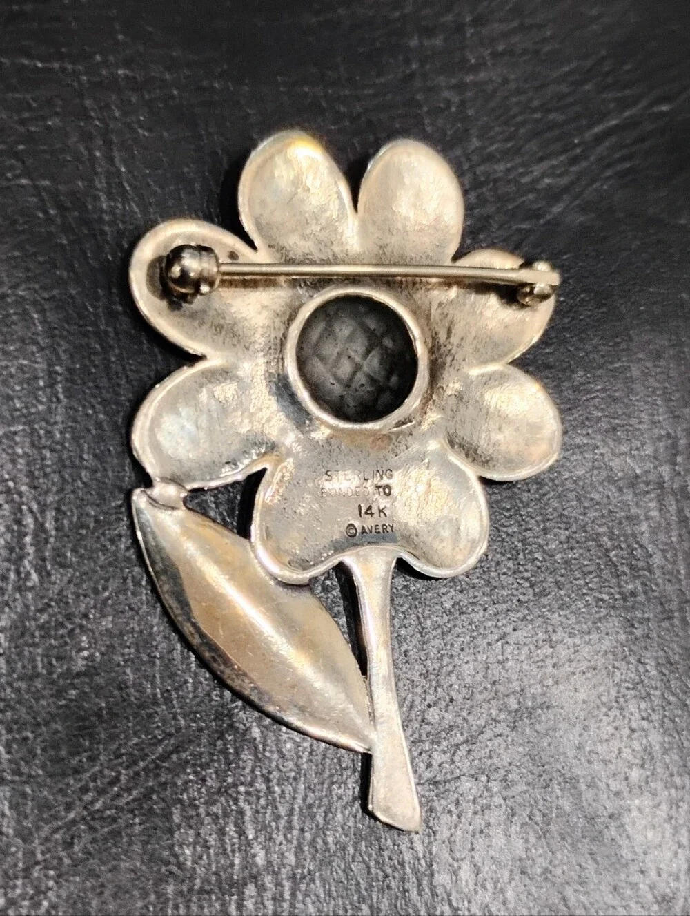 RETIRED JAMES AVERY TWO TONE DAISY BROOCH
